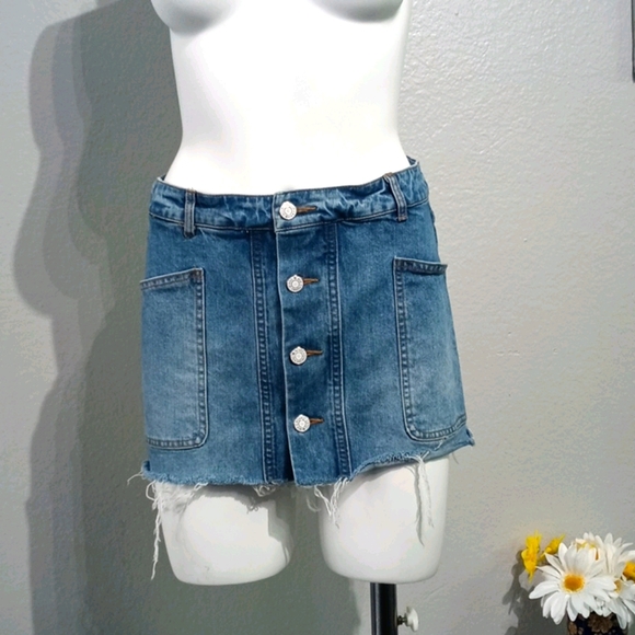 Black Crown Button down Skirt - Picture 1 of 5